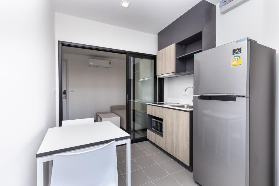 The Base Phetkasem ครัว (2).JPG