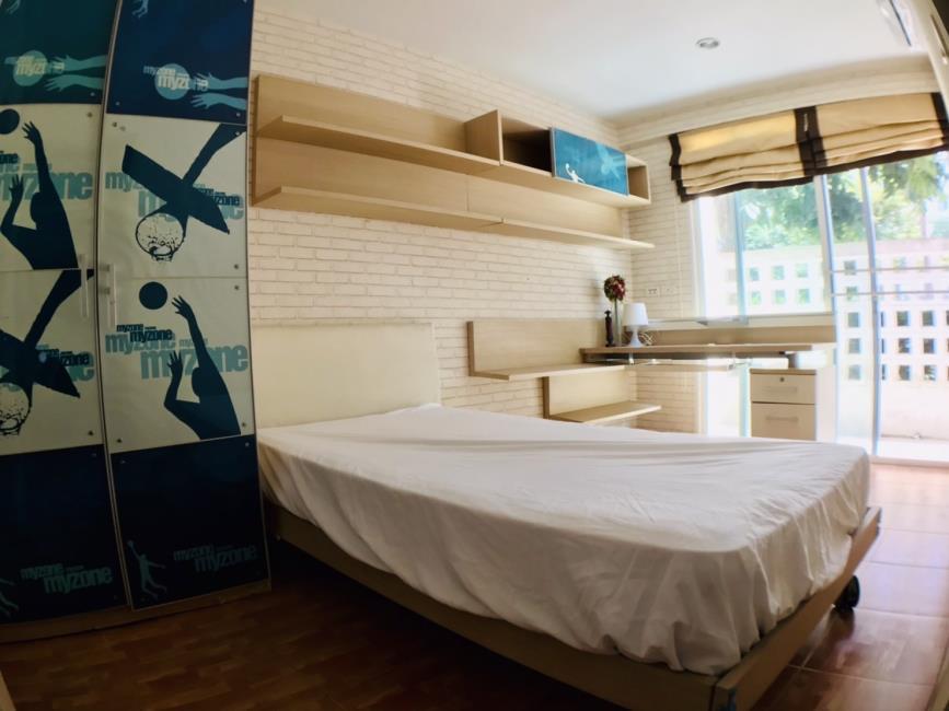 Metro Park Sathorn เตียงนอน.jpg