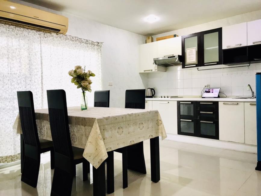 Metro Park Sathorn ครัว.jpg