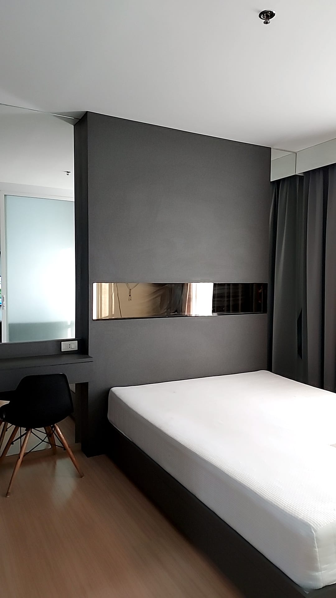 (เดอะ เบส พระราม 9-รามคำแหง) เตียง..jpg