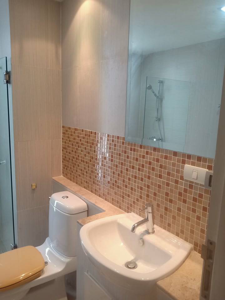 The Alcove 49 ห้องน้ำ.jpg