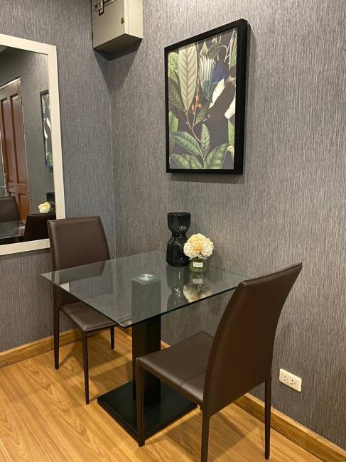 The Complete Narathiwat โตีะอาหาร.jpg