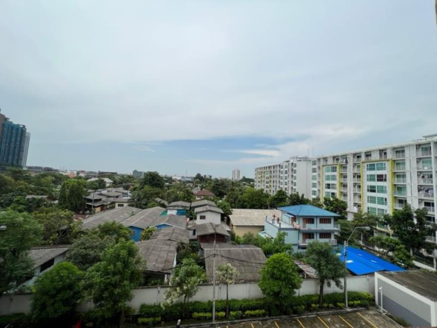 Metro Park Sathorn วิวเมือง.jpg