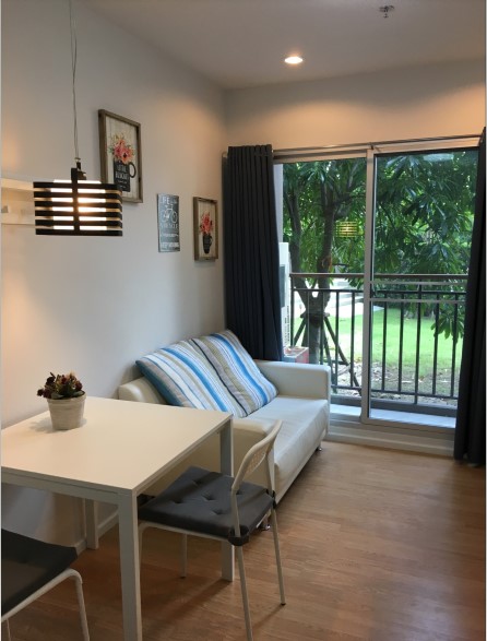 The Parkland Lite Sukhumvit - Paknam โซฟา.jpg