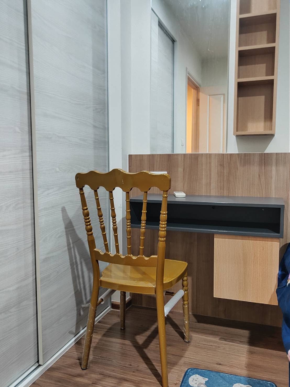 (ยู ดีไลท์ @ หัวหมาก สเตชั่น) โต๊ะ.jpg