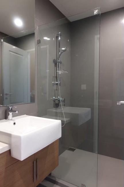 keng pumhirun  Noble Revo Silom อ่างล้างหน้า.jpg