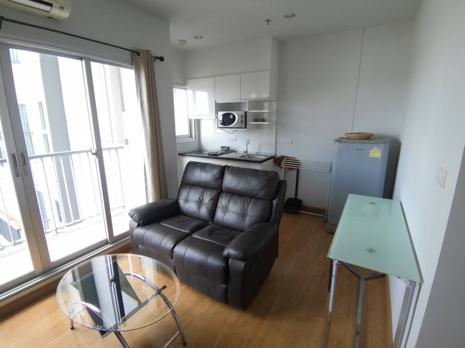 (เดอะ พาร์คแลนด์ เพชรเกษม) โซฟา (2).jpg