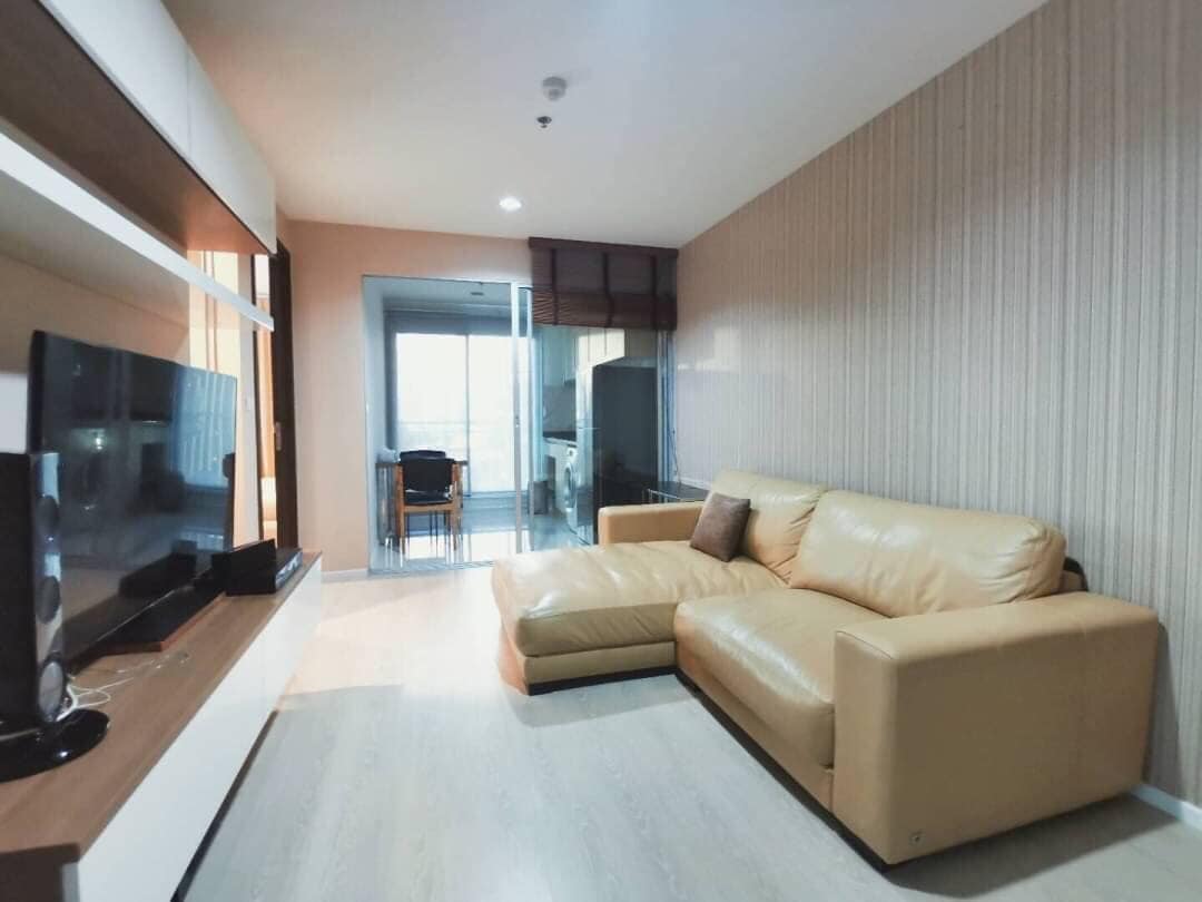 (ริทึ่ม สาทร-นราธิวาส) ห้องนั่งเล่น (2).jpg