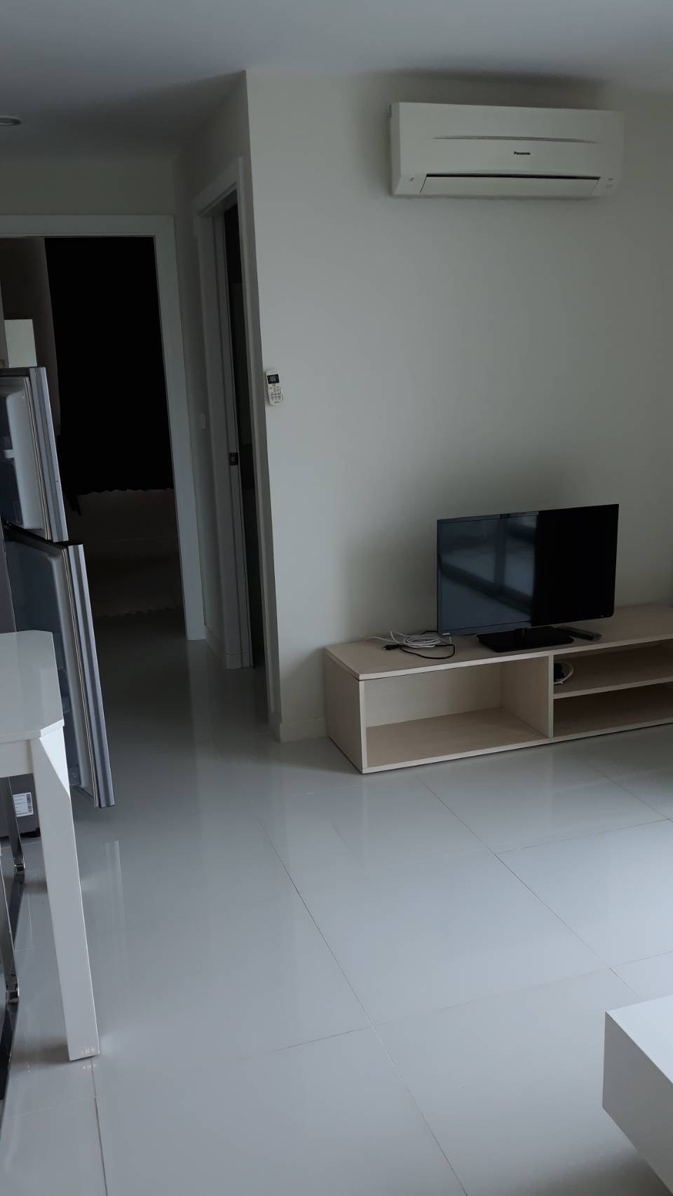 Elements Srinakarin ทีวี.jpg