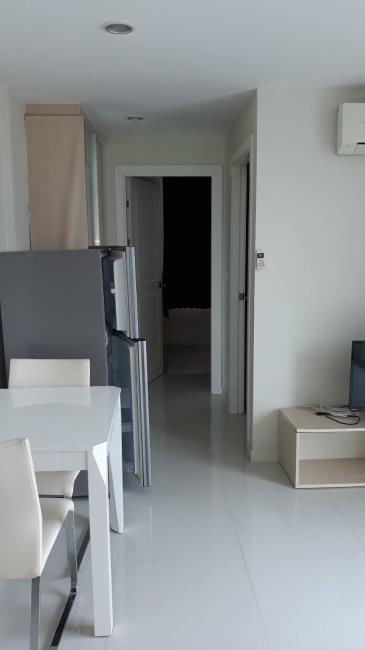 Elements Srinakarin ตู้เย้น.jpg