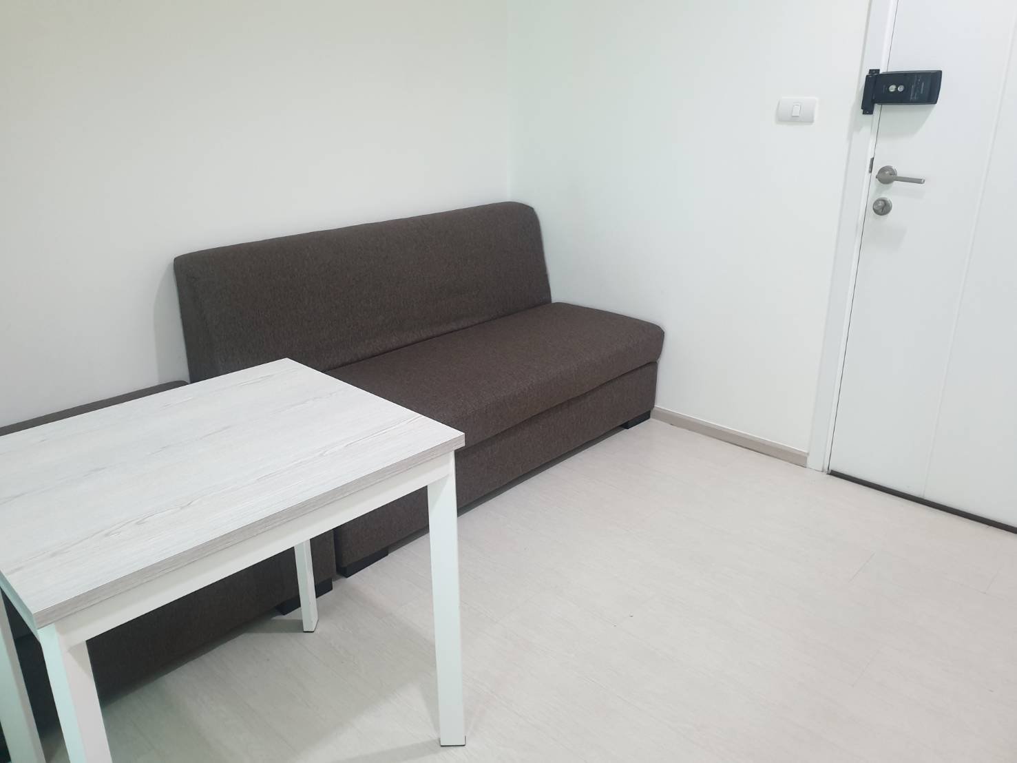 (แอสปาย เอราวัณ) โซฟา.jpg