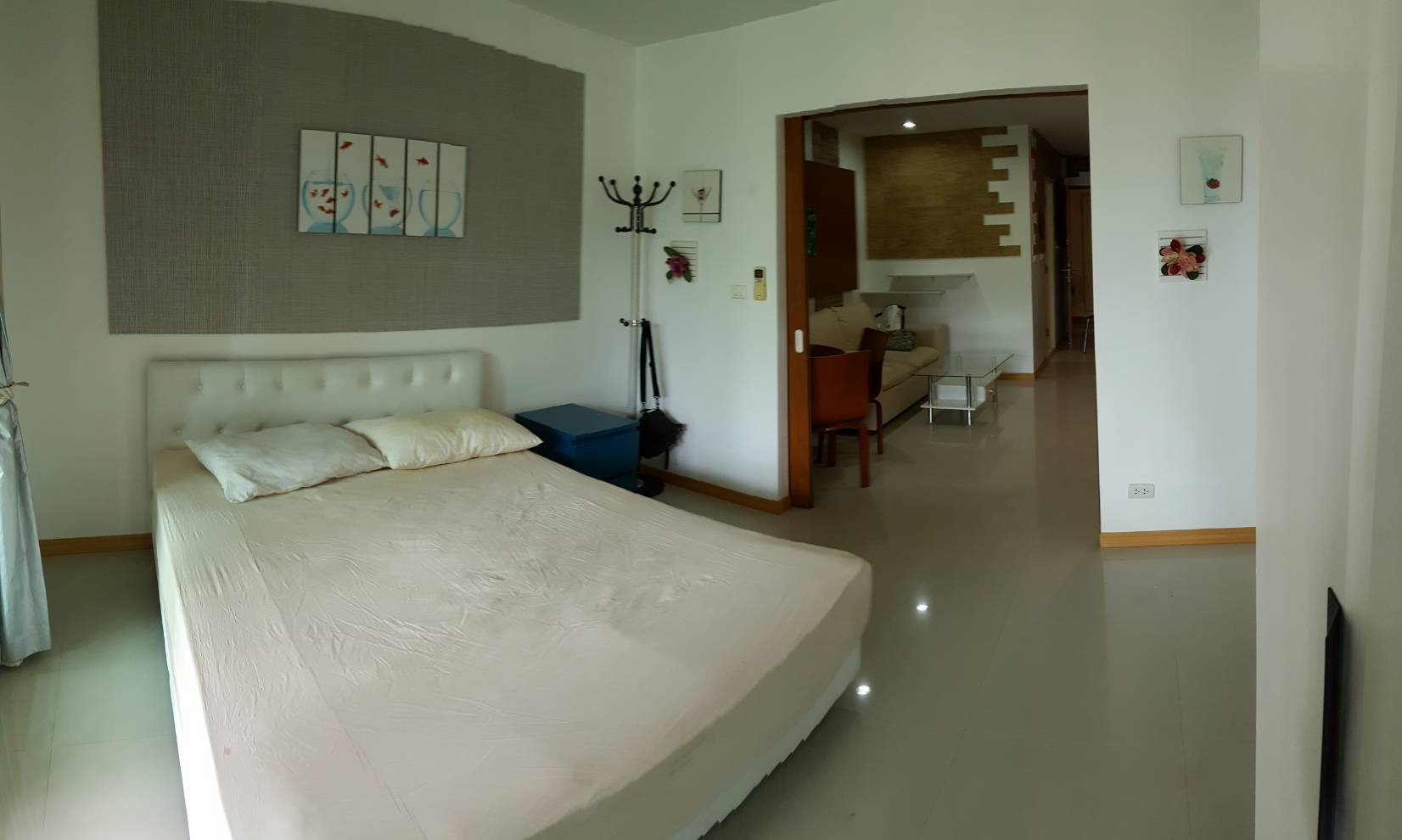 The Niche Sukhumvit 49 เตียง.jpg