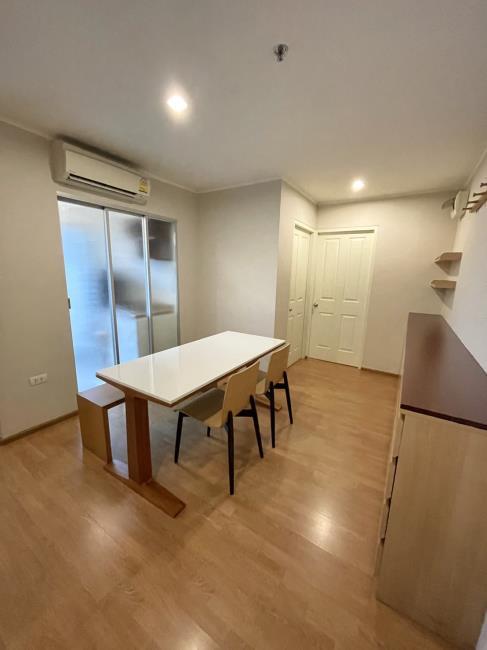 U Delight @ Onnut Station  โต๊ะอาหาร.jpg