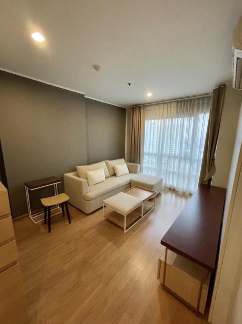 U Delight @ Onnut Station  โซฟา.jpg