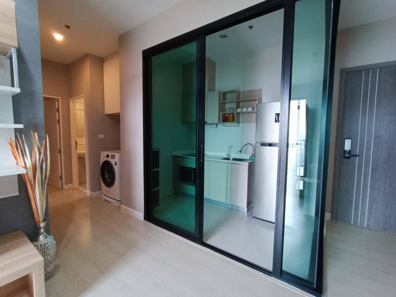 (เดอะ นิช ไพรด์ ทองหล่อ-เพชรบุรี) เครื่องซักผ้า+ครัว.jpg