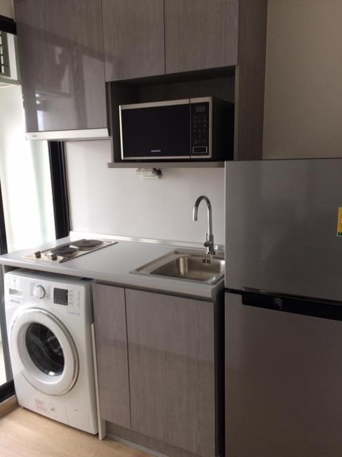 Ideo Sathorn - Thaphra ครัว.jpg