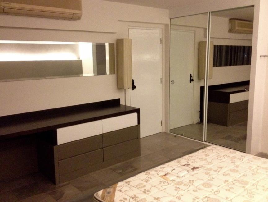 Raintree Villa ชั้นวางของ.jpg