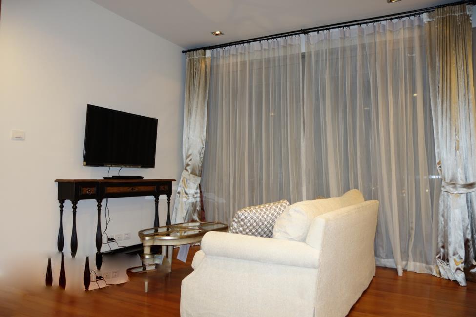 Ashton Morph 38  โซฟา ทีวี.JPG