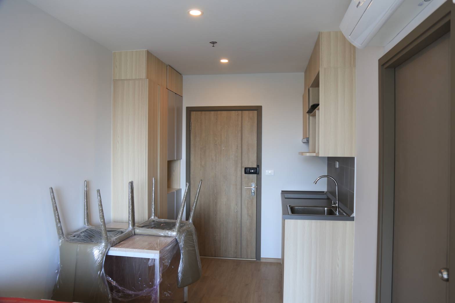 IDEO O2 ครัว โตีะอาหาร.jpg