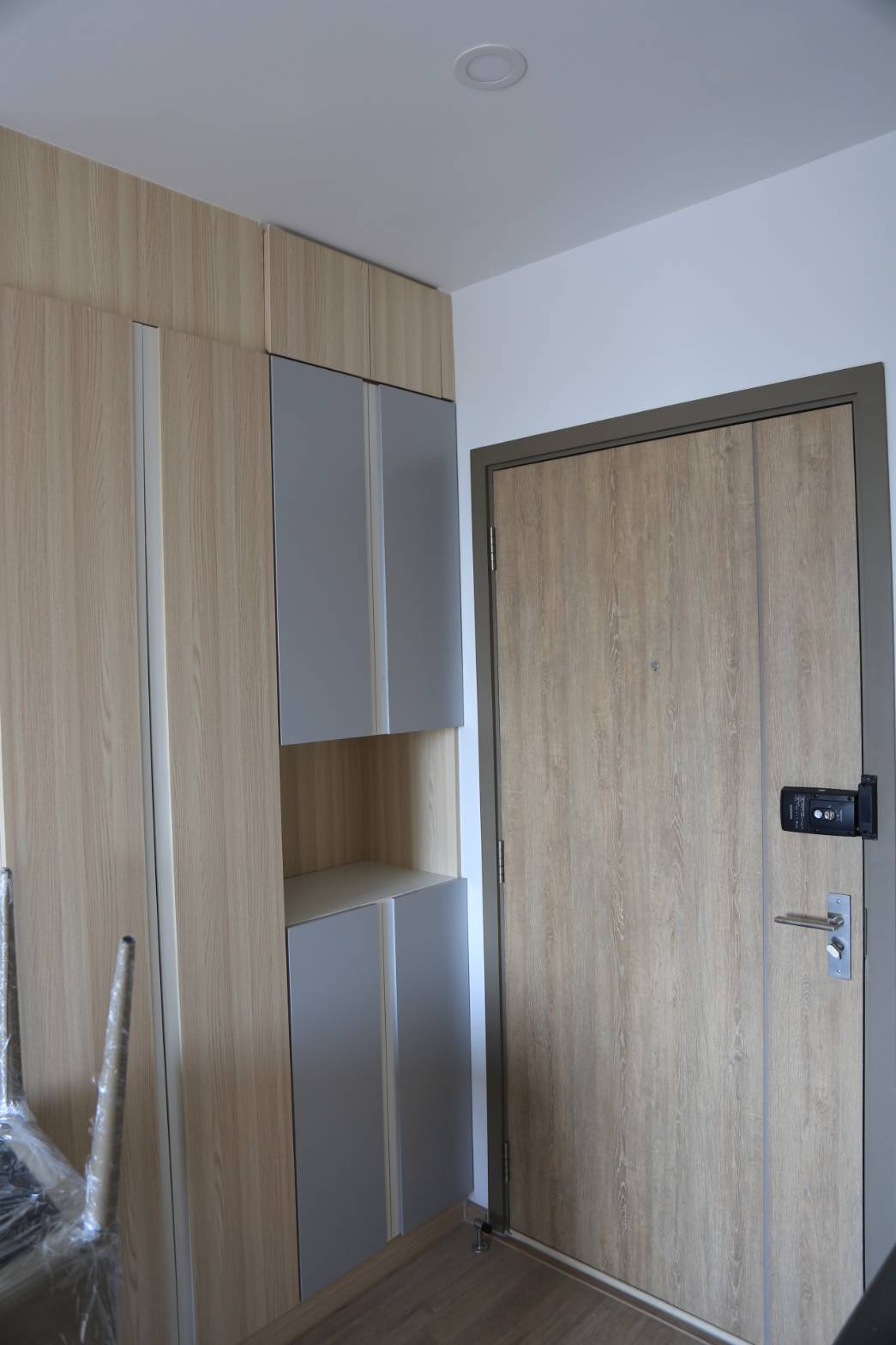 IDEO O2 ตู้เสือ้ผ้า.jpg