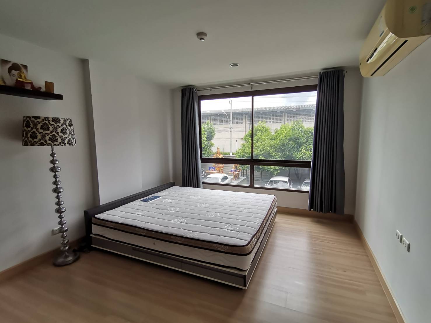 The Niche Mono Bangna เตียง.jpg