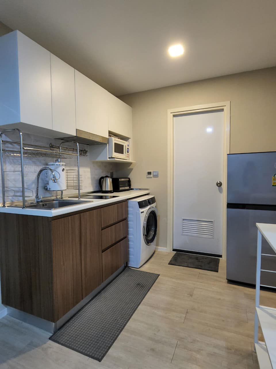 (แอทโมซ ลาดพร้าว 71) ครัว + เครื่องใช้ไฟฟ้า.jpg