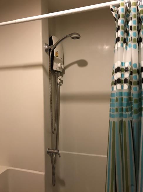 Aspire Sathorn Thapra ห้องอาบน้ำ.jpg