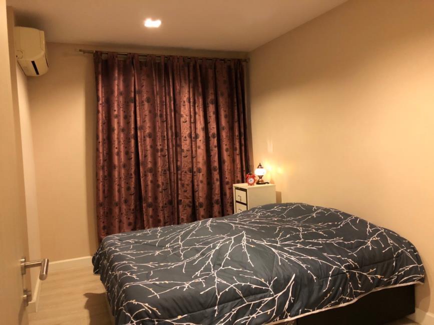 Metro Luxe Kaset เตียง.jpg