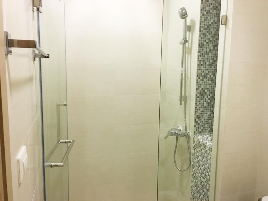 Condolette Midst Rama 9 ห้องอาบน้ำ.jpg