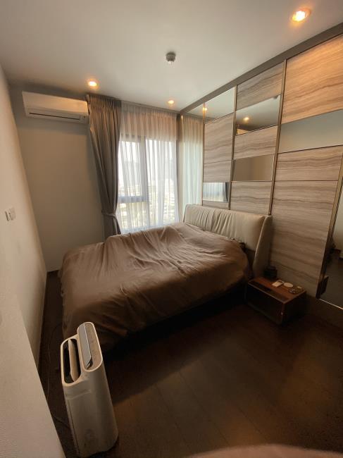 C Ekkamai เตียงนอน (2).jpg