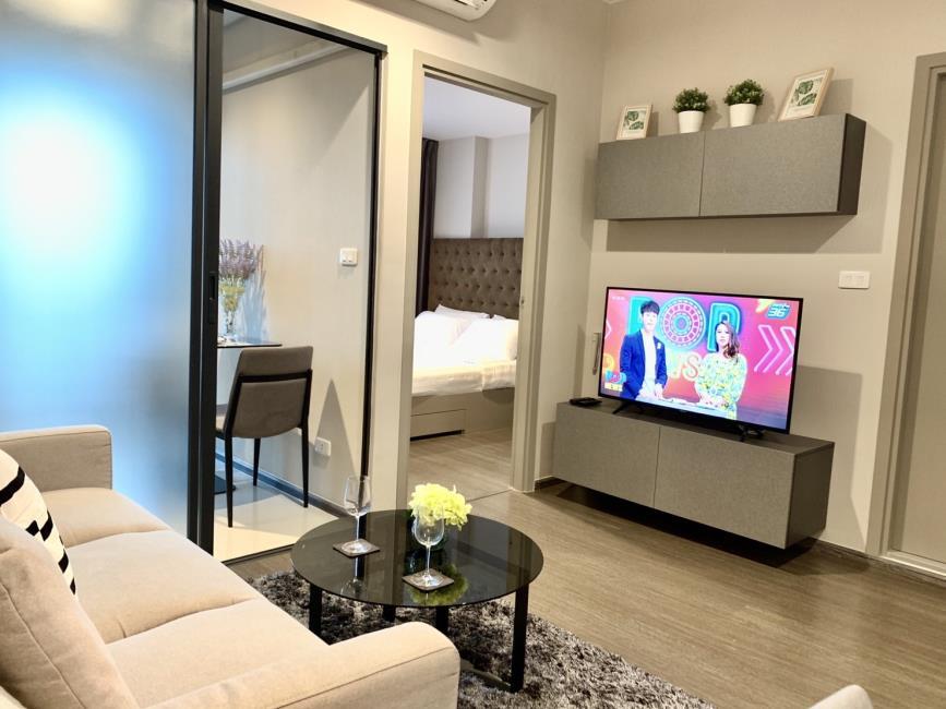 IDEO Sukhumvit 93  โซฟา ทีวี.jpg