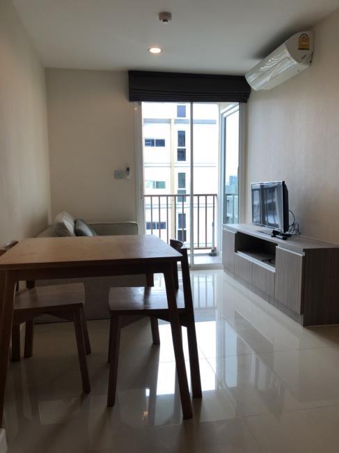 The Series Udomsuk โตีะอาหาร ทีวี.jpg