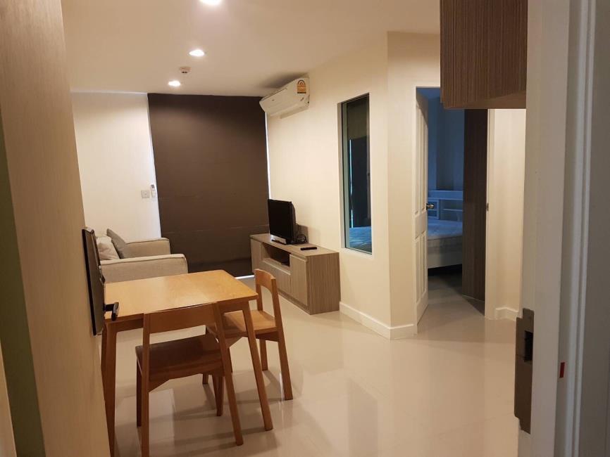 The Series Udomsuk ภายในห้อง.jpg