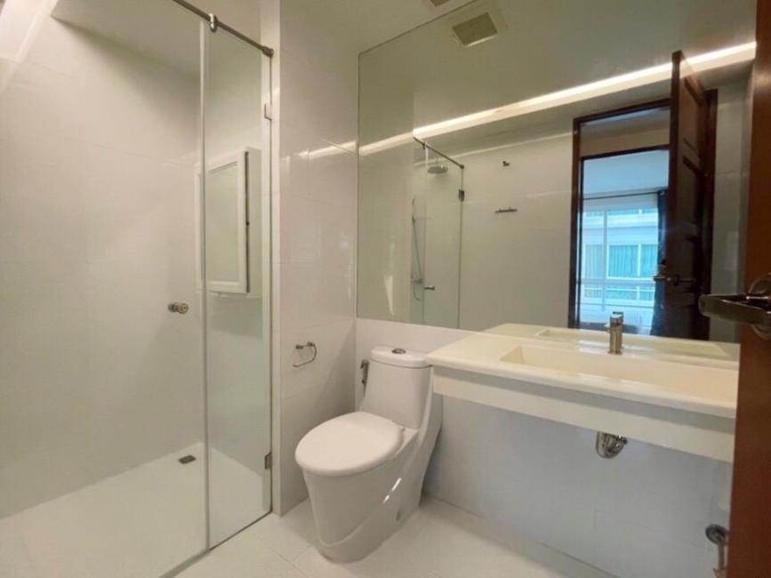 Emerald Residence Ratchada ห้องน้ำ.jpg