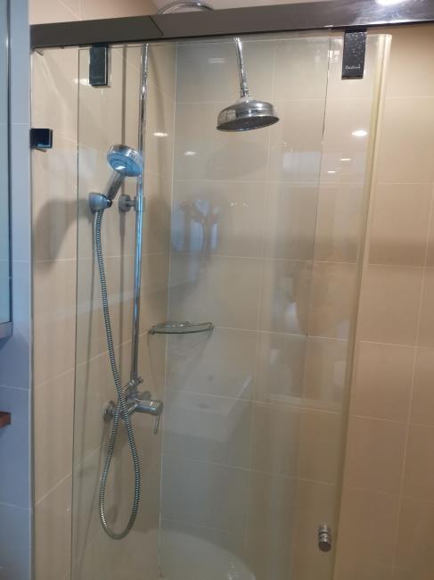(15 สุขุมวิท เรสซิเด็นท์) ห้องอาบน้ำ.jpg