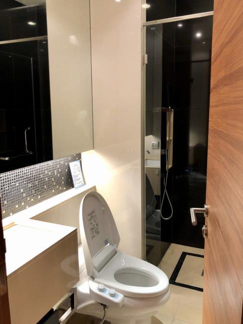 The Address Sukhumvit 28  ห้องน้ำ (2).jpg
