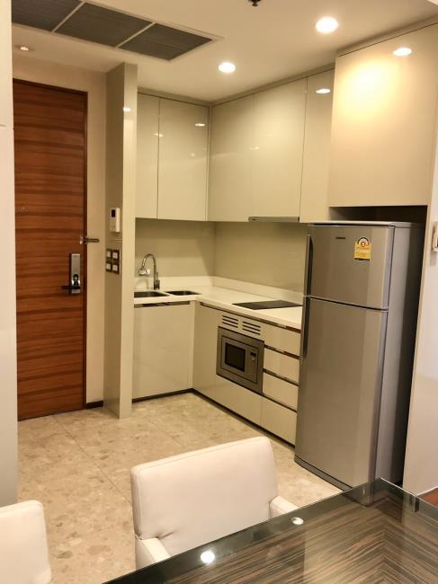 The Address Sukhumvit 28  ครัว ตู้เย้น.jpg