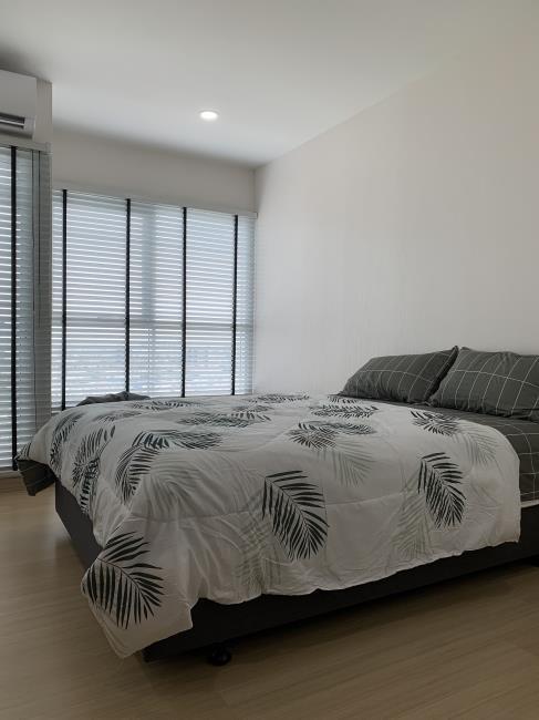 Supalai Park Talat Phlu Station  เตียงนอน.jpg