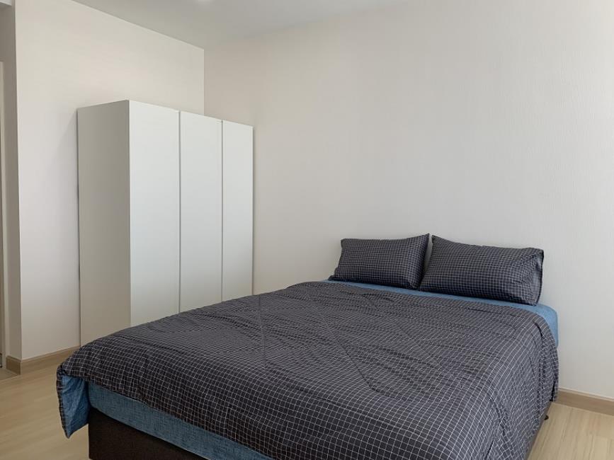 Supalai Park Talat Phlu Station  เตียง ตู้.jpg