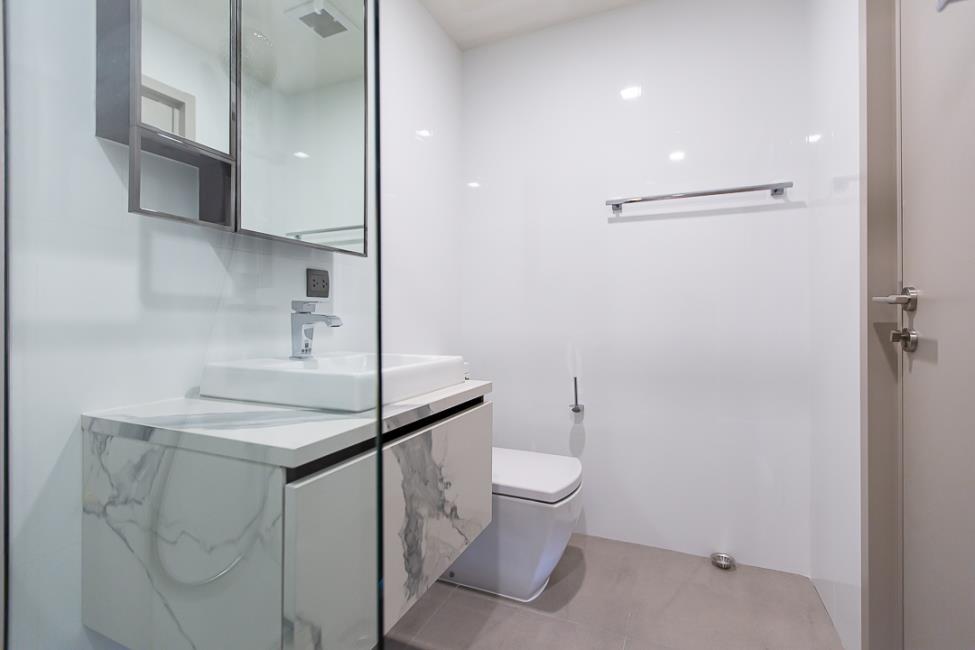 The Line sukhumvit 101 ห้องน้ำ.jpg