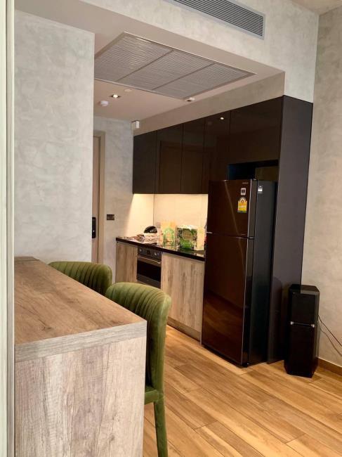 The Lofts Asoke ครัว.jpg