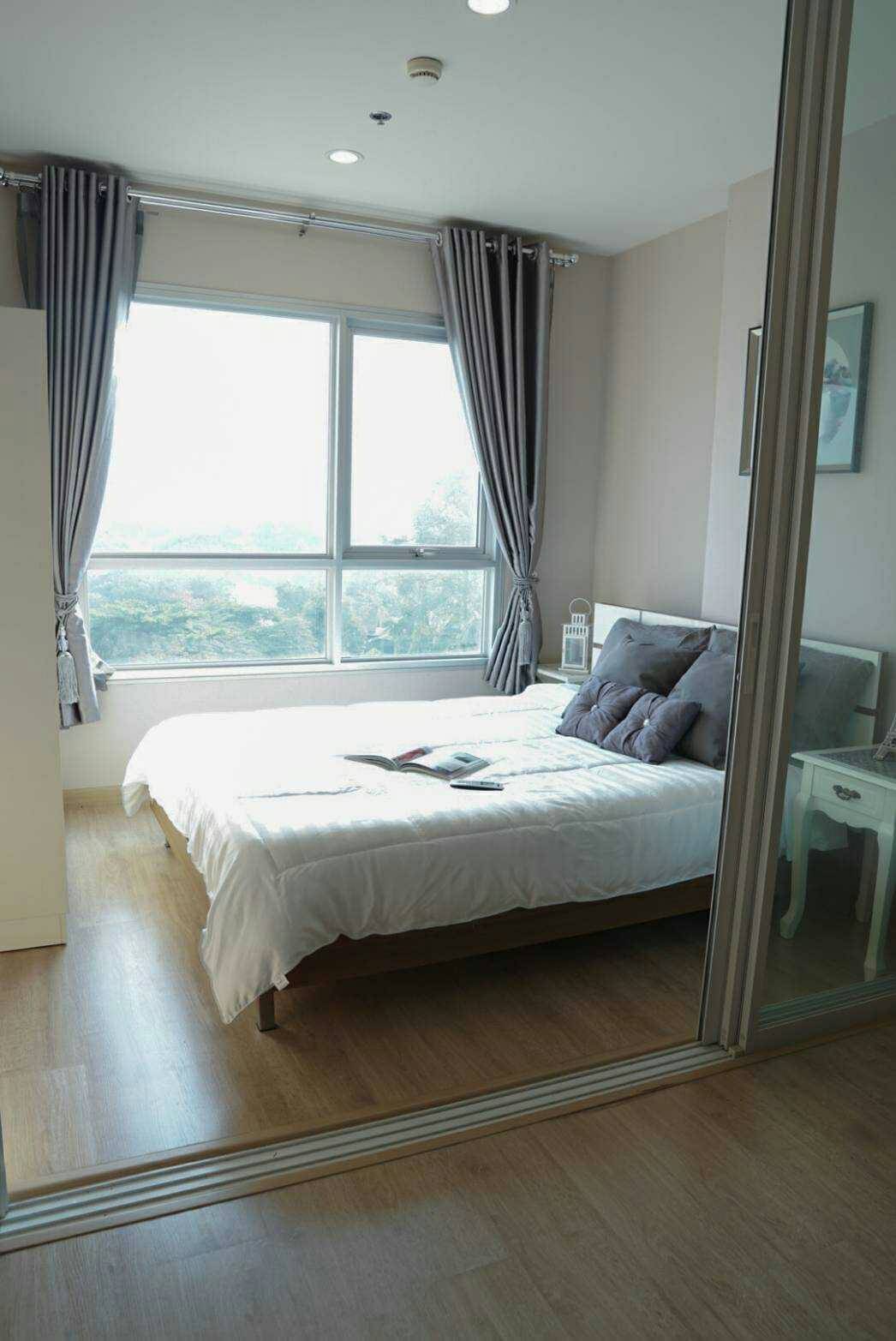 The Tempo Grand Sathorn-Wutthakat เตียงนอน.jpg