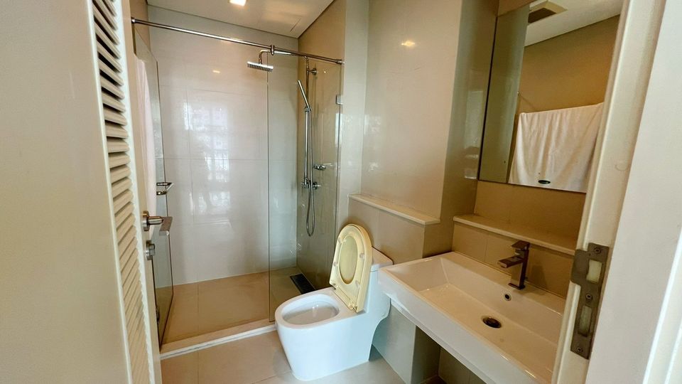 Ivy Thonglor ห้องน้ำ.jpg