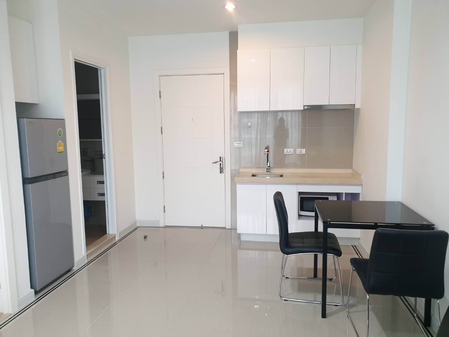 T.C. Green ครัว.jpg