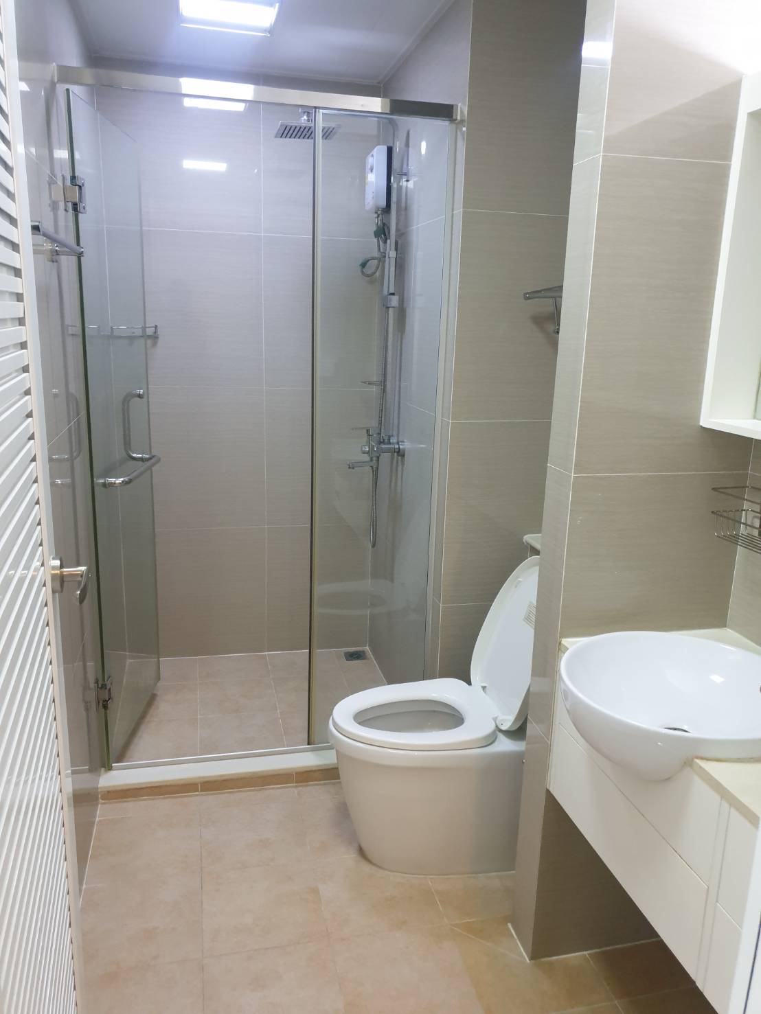 T.C. Green ห้องน้ำ.jpg