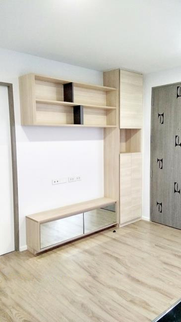 Very Condo  ชั้นวางทีวี.jpg