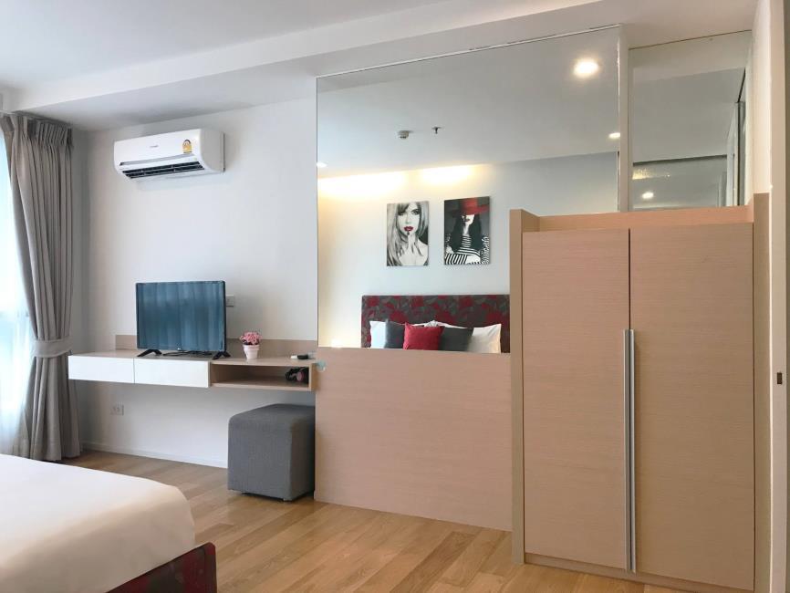 15 Sukhumvit Residences ทีวี.jpg