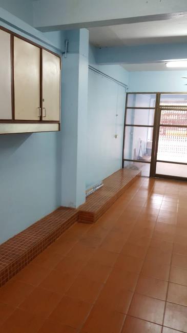 ทาวน์เฮ้าส์ ลาดพร้าว 87 ถายในห้อง..jpg