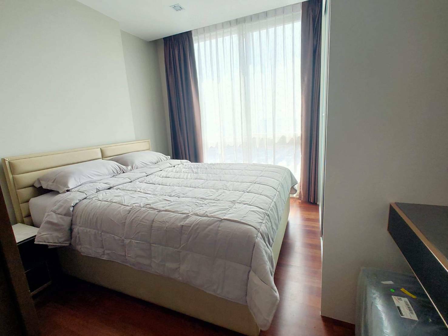 The Metropolis Samrong Interchange เตียง.jpg