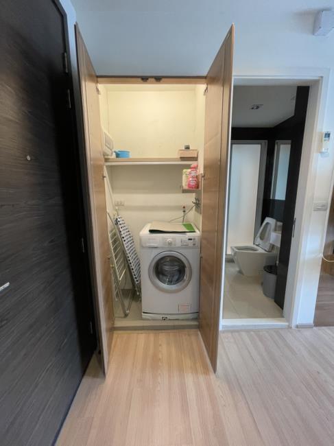 Rhythm Phahol-Ari เครื่องซักผ้า.jpg